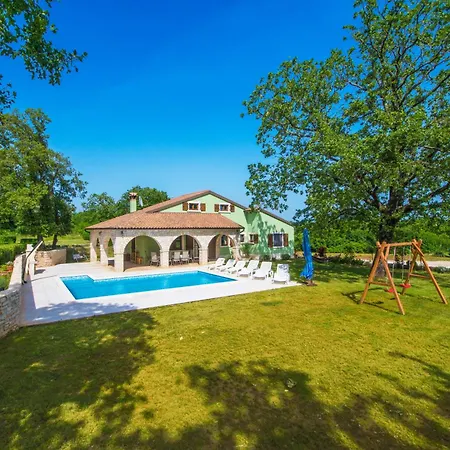 House, A Warm And Beautiful Pet Friendly Prázdninový dům *