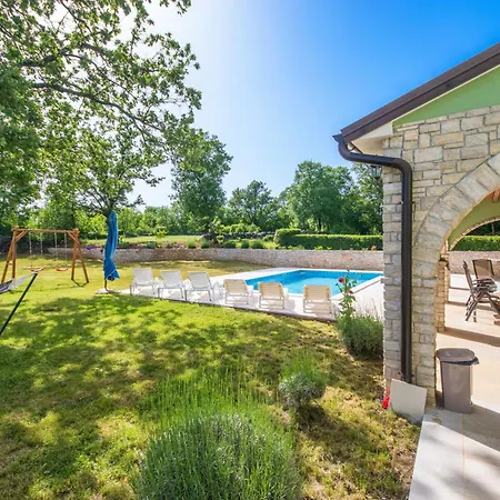 House, A Warm And Beautiful Pet Friendly Gradisce (Istria)